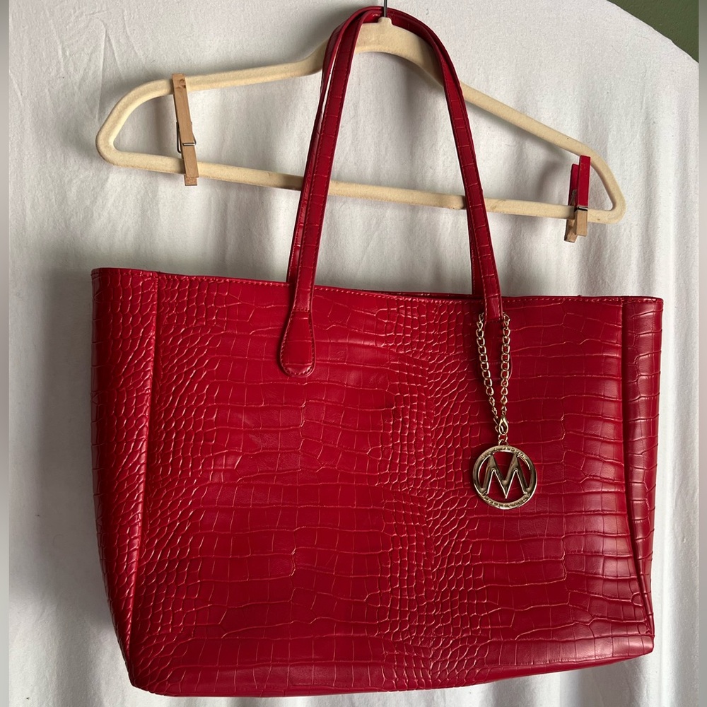 Mia K Farrow MKF Collection Sadie Oversize Tote - Red